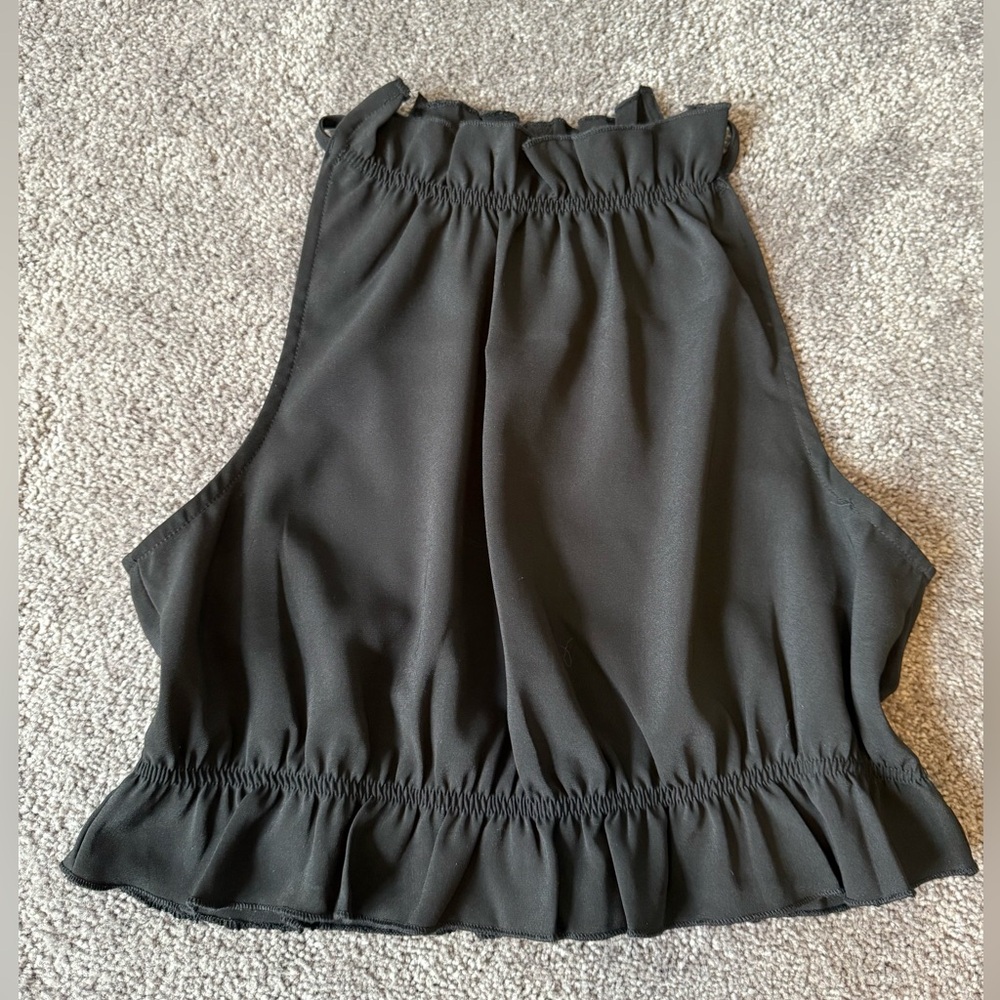 Black halter neck cropped tank